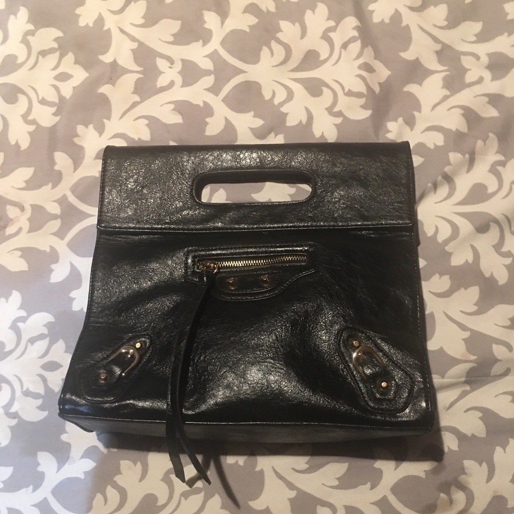 🎇SOLD 🎇🚨🚨3 For $15🚨🚨NWOT black handbag